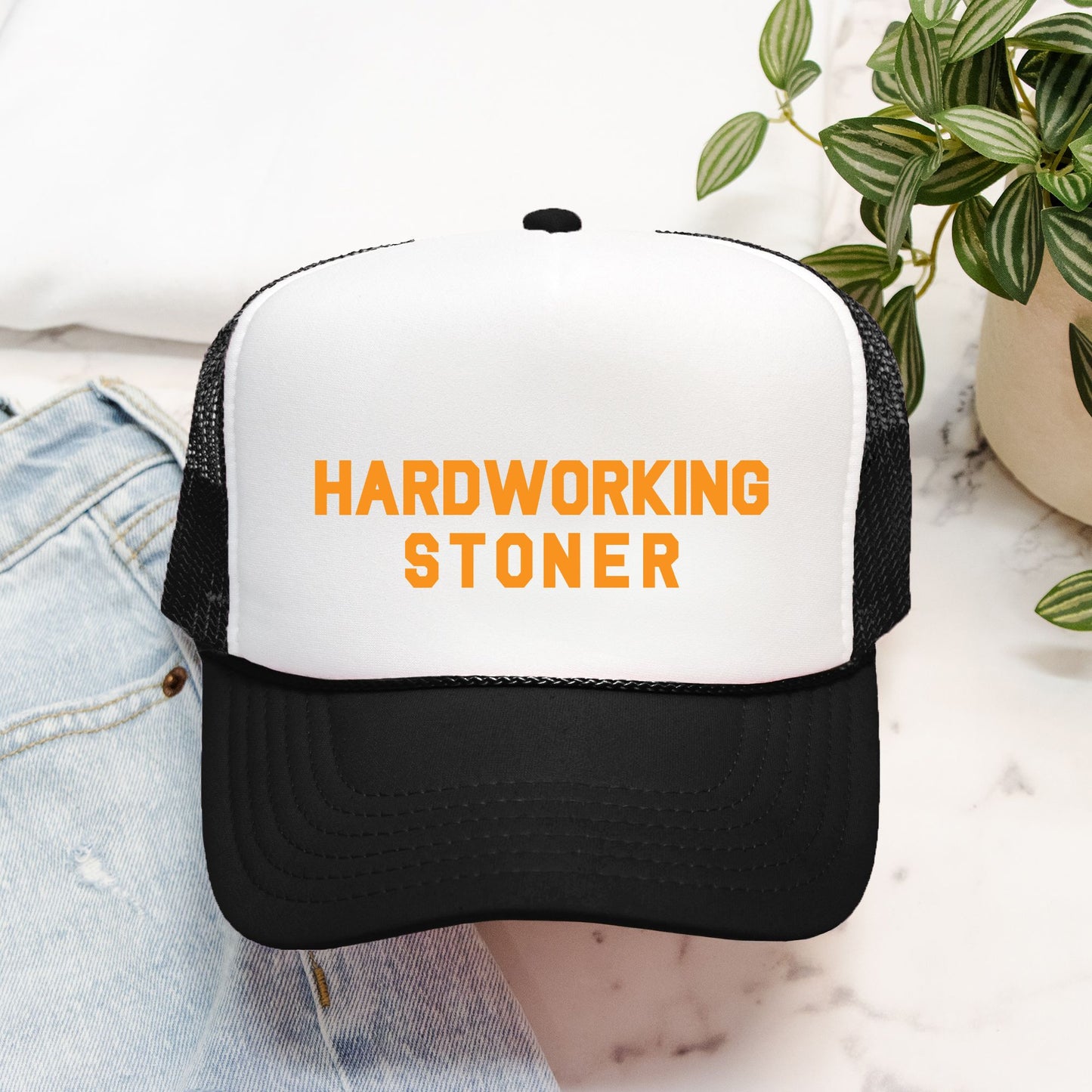 Hardworking Stoner - trucker hat (yellow)