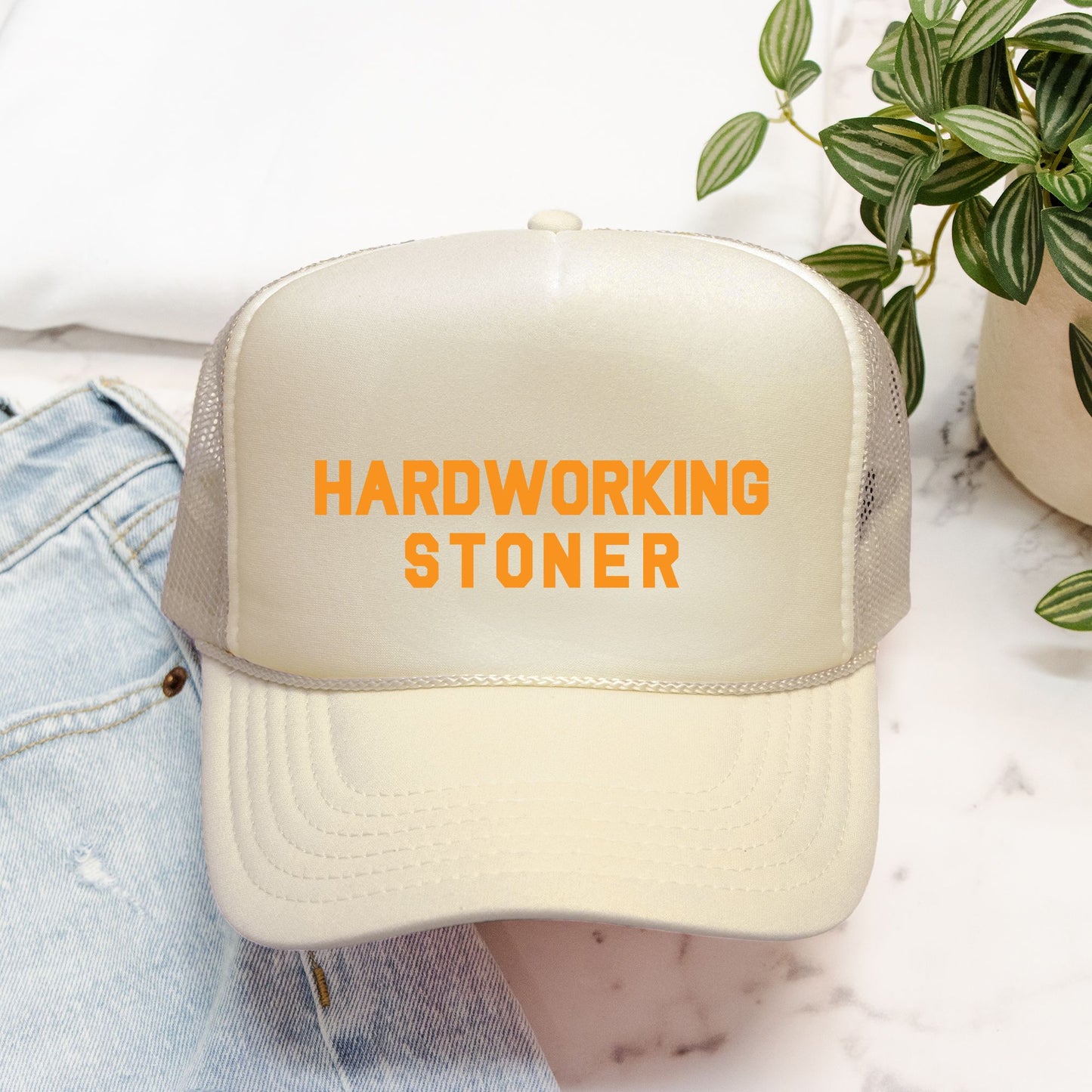 Hardworking Stoner - trucker hat (yellow)