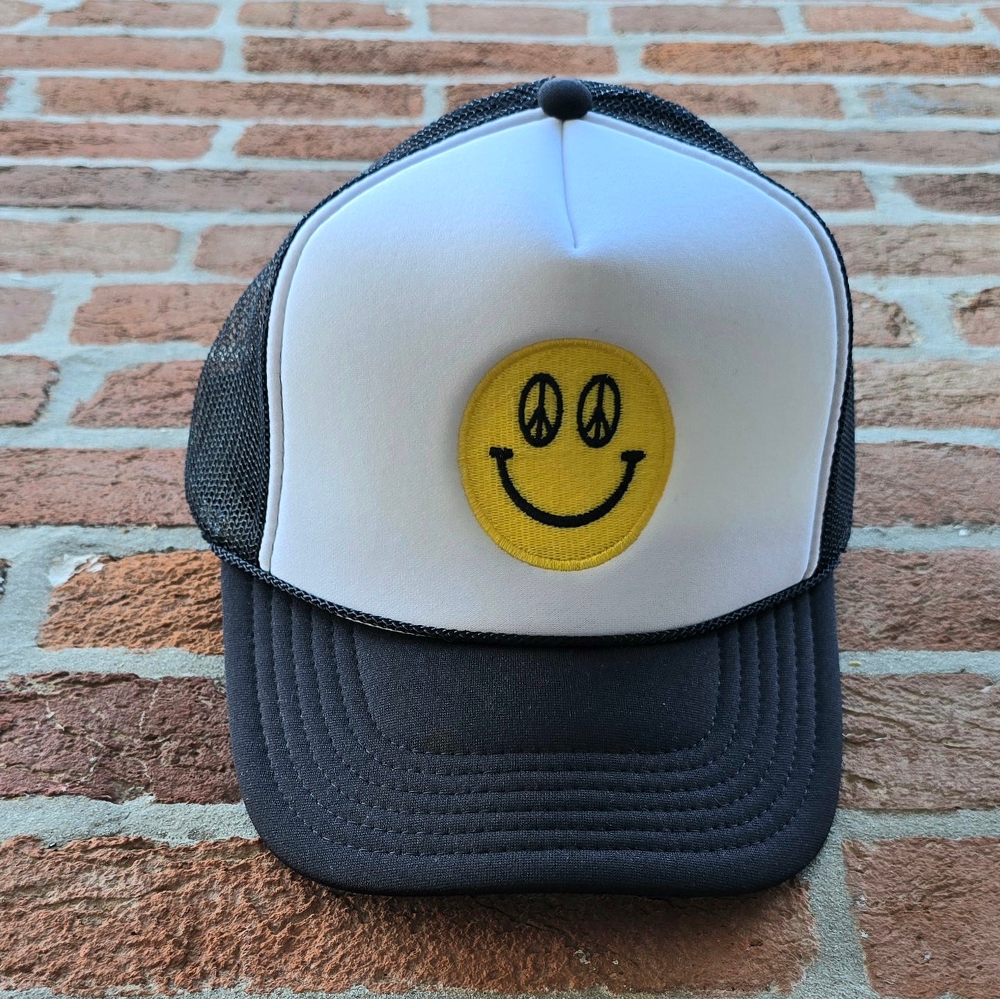 Peace Sign Smiley Face - retro trucker hat