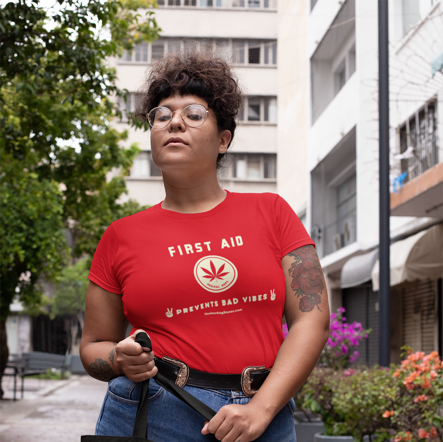 First Aid Good Vibes - womens relaxed tee